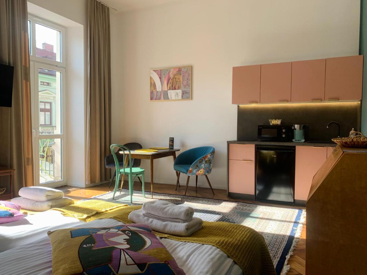 Apartamenty Piotrkowska 28 By Good Time Łódź Exteriör bild