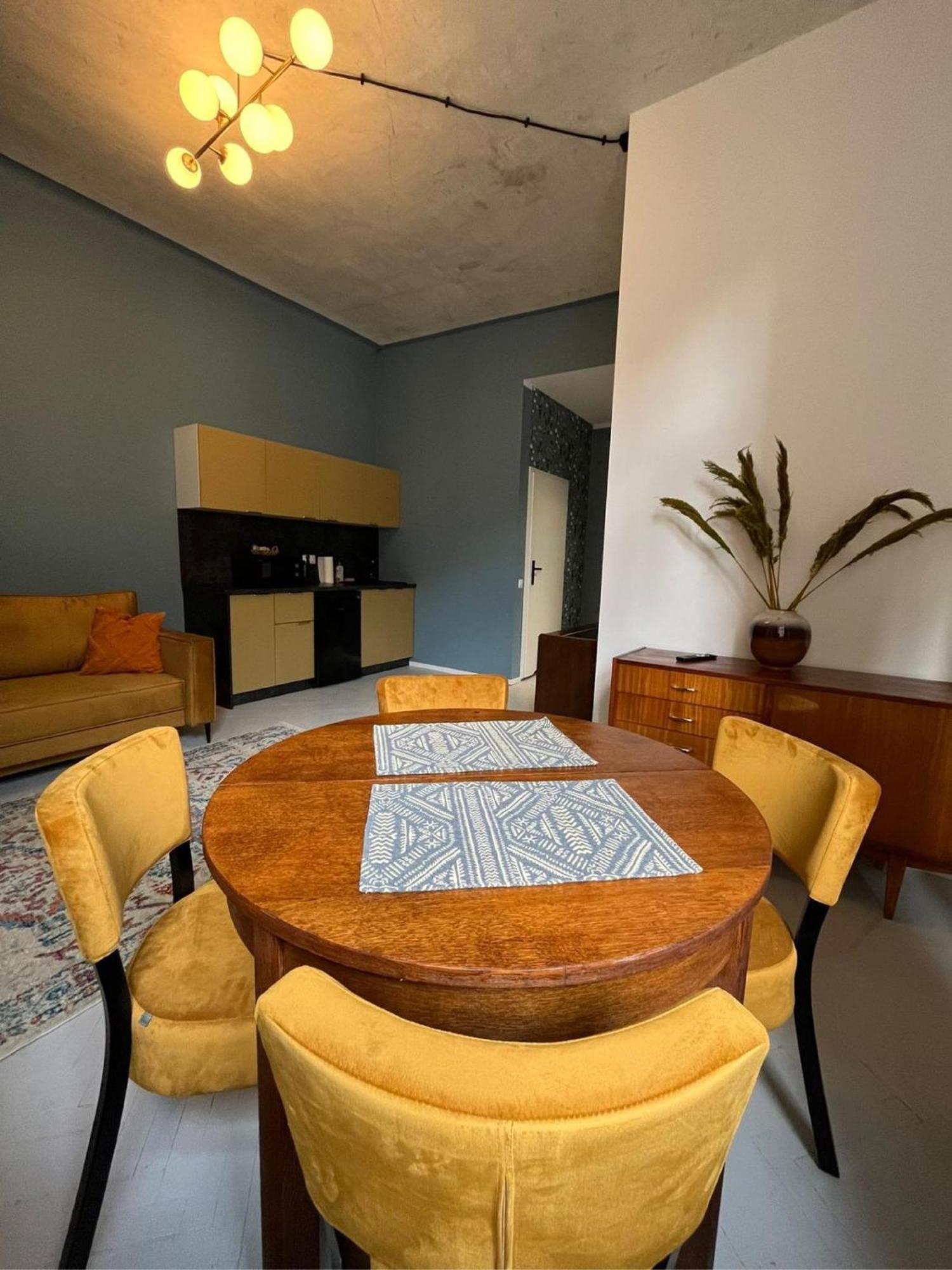 Apartamenty Piotrkowska 28 By Good Time Łódź Exteriör bild