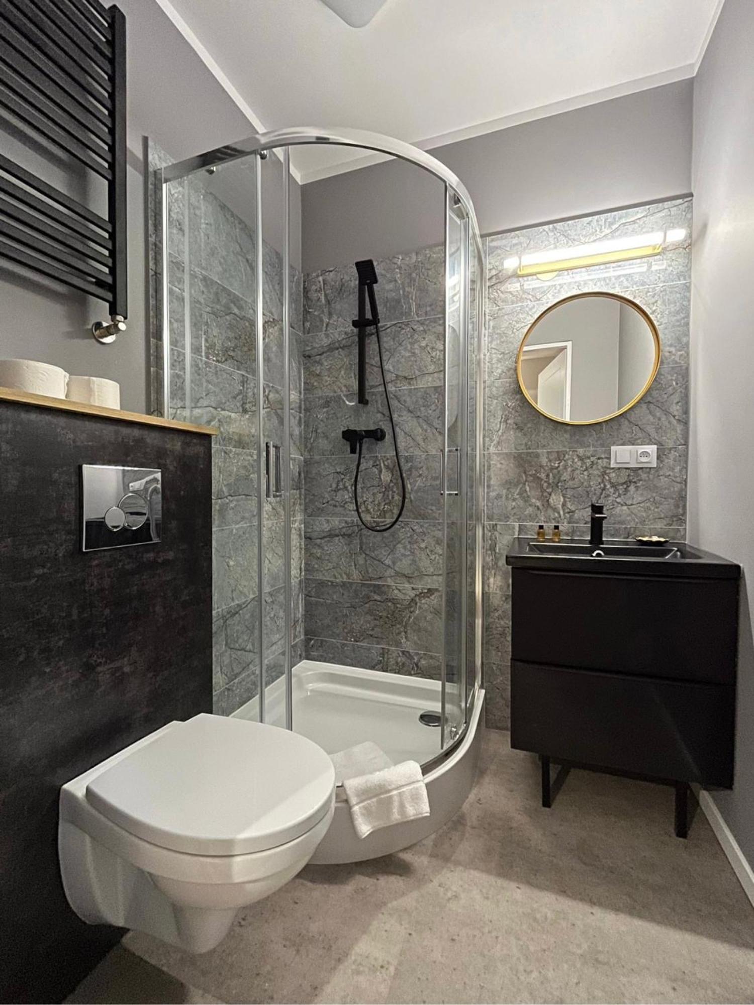 Apartamenty Piotrkowska 28 By Good Time Łódź Exteriör bild
